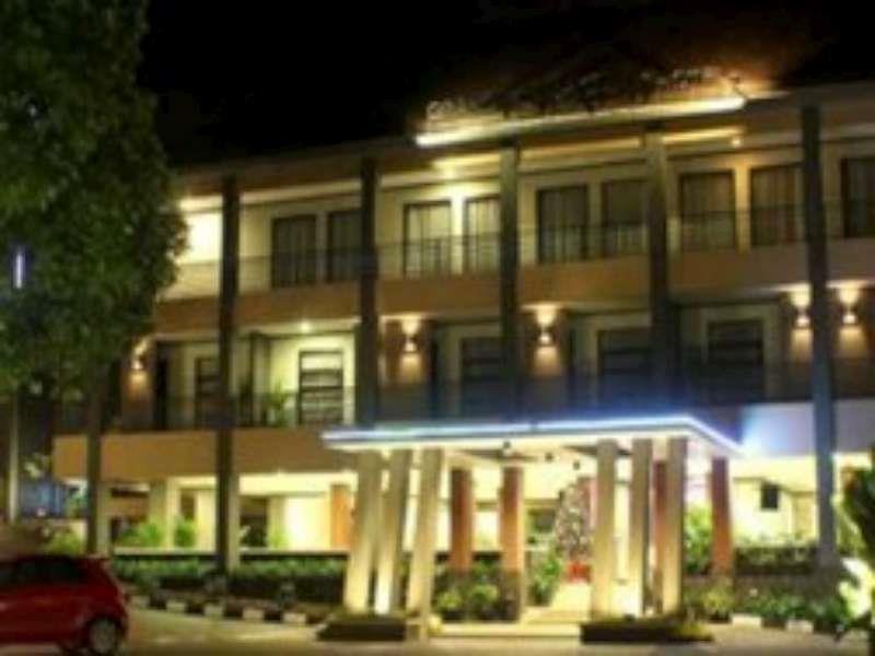 Grand Hani Hotel 3*